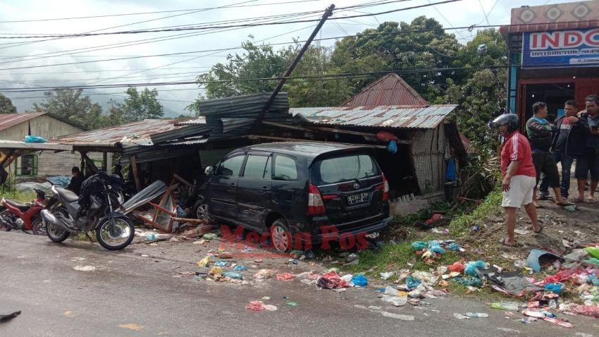 Pengendara Motor Tewas Ditabrak Mobil di Pangururan