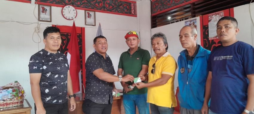 PWI Bonapasogit Terima Kartu BPJS Ketenagakerjaan