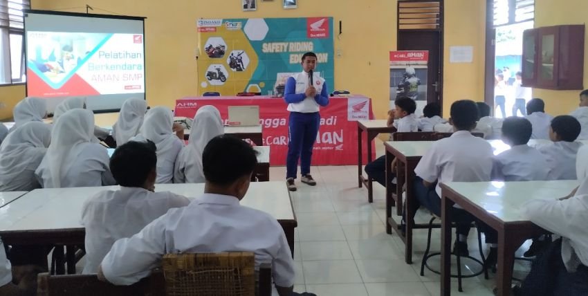 Gelar Edukasi, Honda Bekali Pelajar Binjai Jadi Pengendara Cari Aman