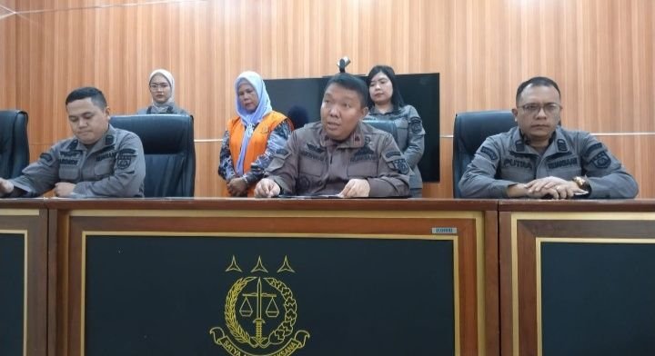 Telan Dana CSR, Rusmiati Mantan Sekdes Medan Estate Diciduk Tim Intel Cabjari Labuhan Deli