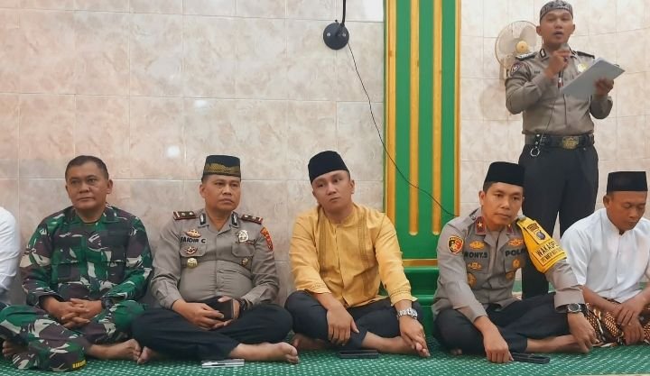 Wakapolda Sumut Safari Subuh di Mesjid Nurul Iman Patumbak