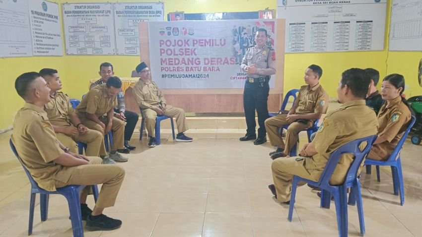 Polsek Medang Deras Sambangin Desa Sei Buah Keras