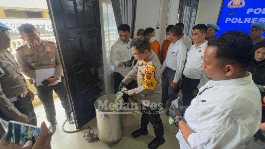 Polrestabes Medan Rebus 15.000 Butir Ekstasi dari 3 Tersangka