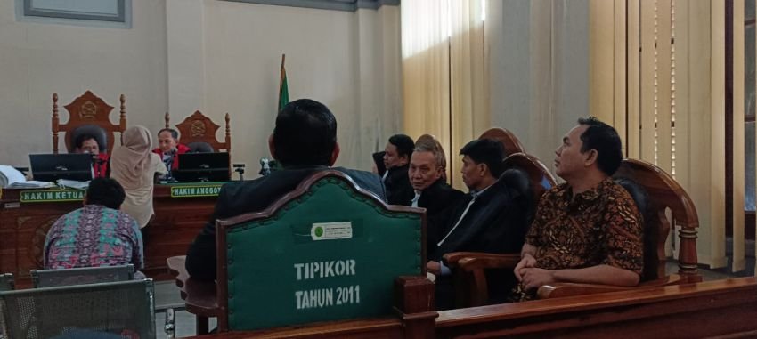 Eks Rektor UIN SU Dituntut 9 Tahun Penjara