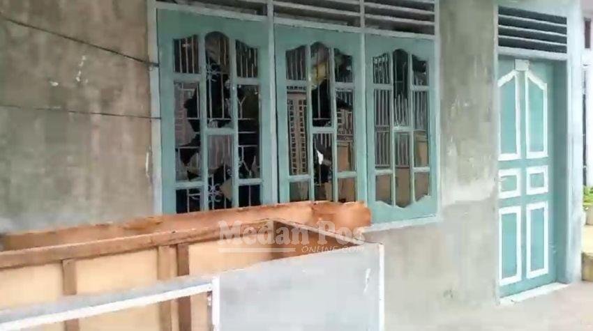 Rumah Warga Dilempari Batu Usai Ramai-ramai Bakar Gubuk Narkoba di Percut Sei Tuan