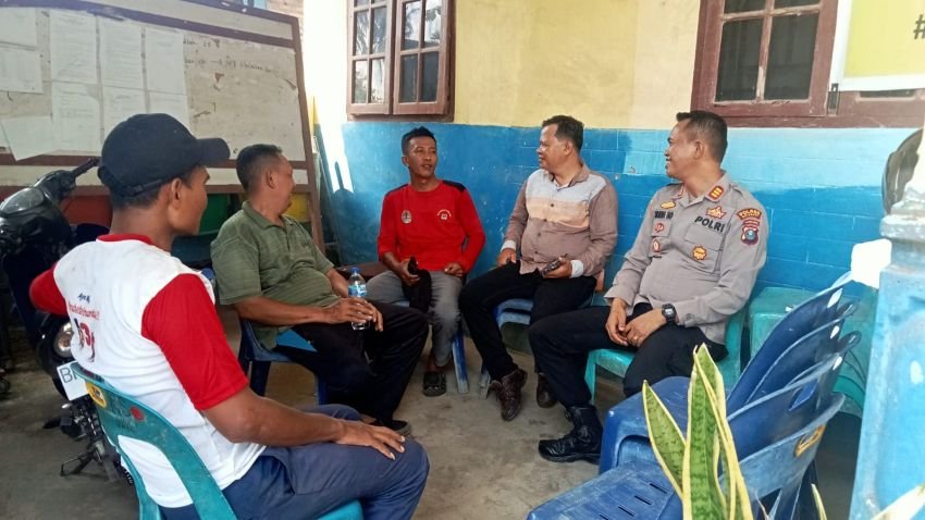 Kapolsek Indrapura Sambangi Masyarakat Desa Laut Tador