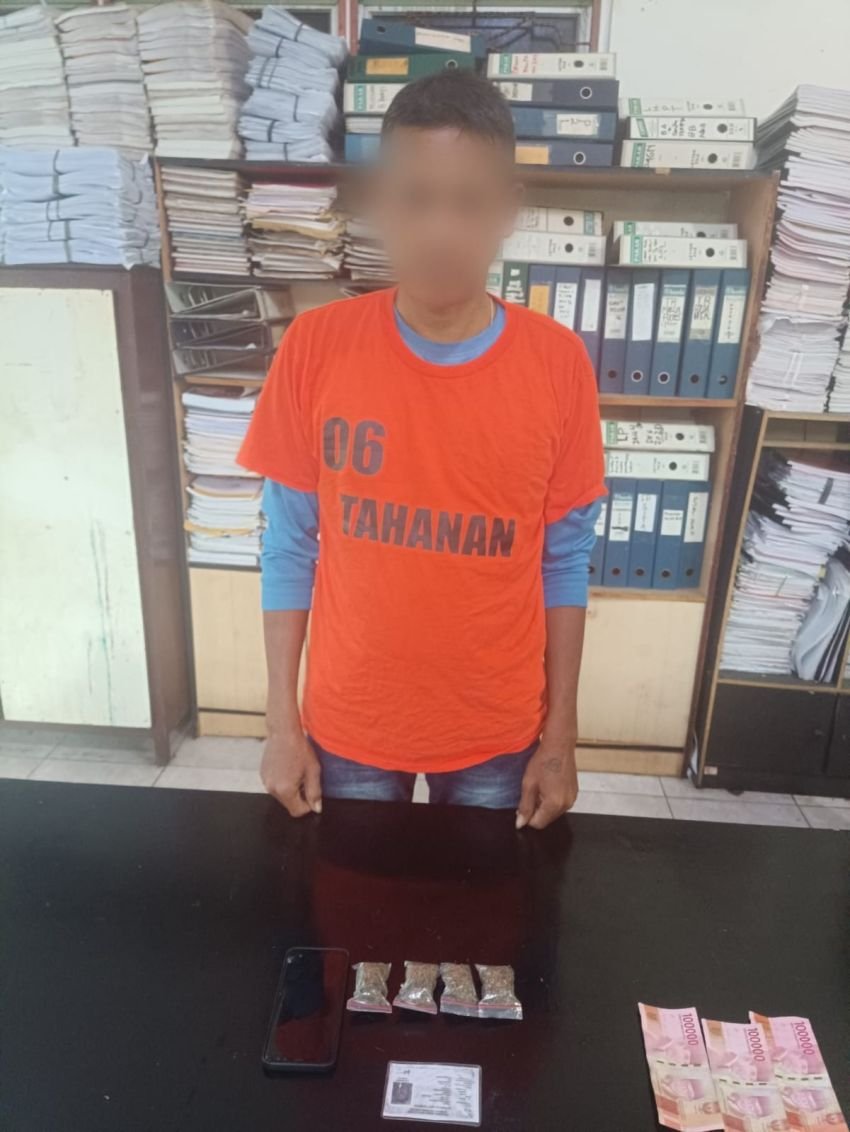 Sat Narkoba Polres Simalungun Ringkus Pengedar Ganja Dari Warung Tuak, BB 33,94 Gram Ganja Diamankan