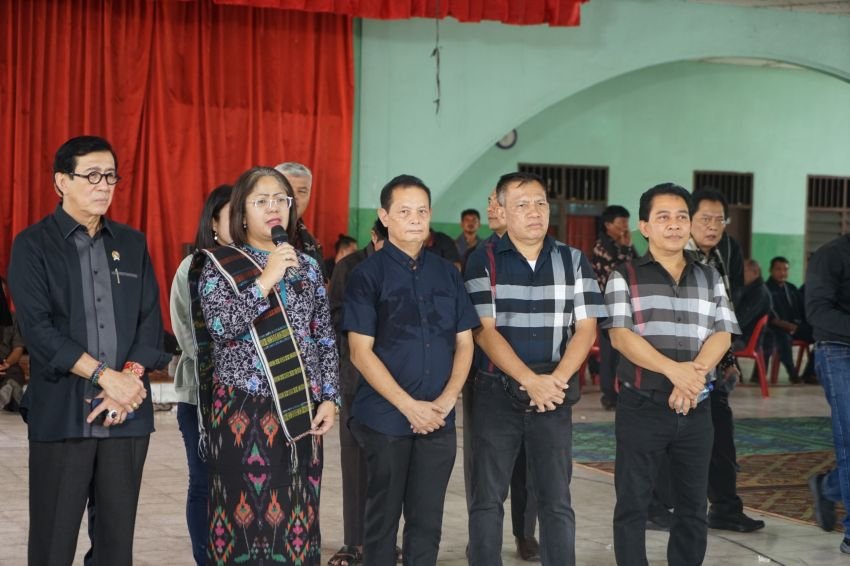 Sampaikan Turut Berduka Cita, Anggota DPD RI DR Badikenita Sitepu SE.SH.M.Si: Sosok Politikus Drs Baskami Ginting Layak Ditiru