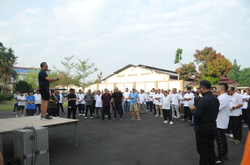 Fun Walk dan Senam Bersama Ratusan Karyawan Tutup Rangkaian Rapat Kerja Seluruh Regional PalmCo