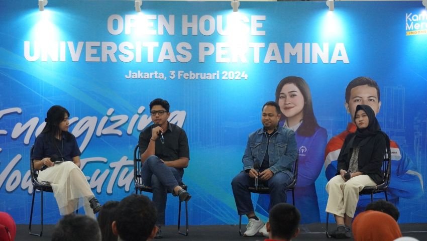Para Ahli Berbagi Pemahaman Memilih Pendidikan dan Karir Pada Siswa Siswi SMA