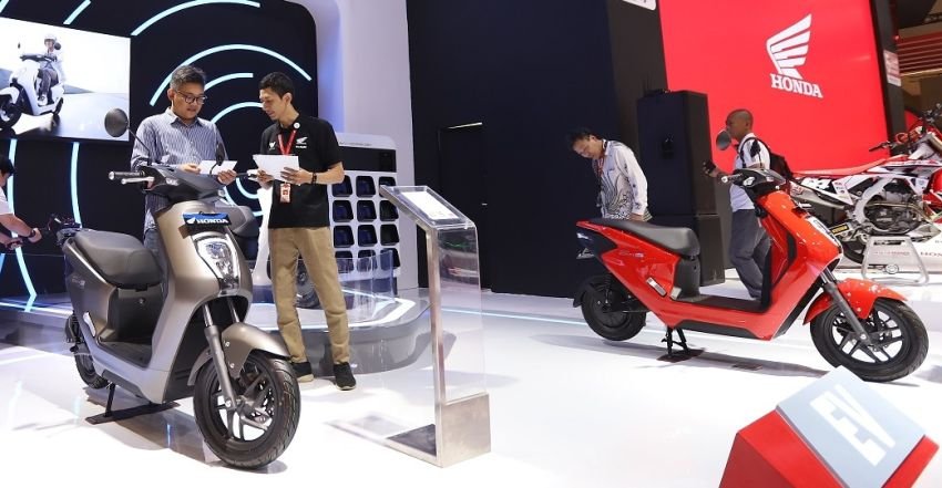 Tampil Perdana, New Honda Stylo 160 Siap Pikat Pengunjung IIMS 2024