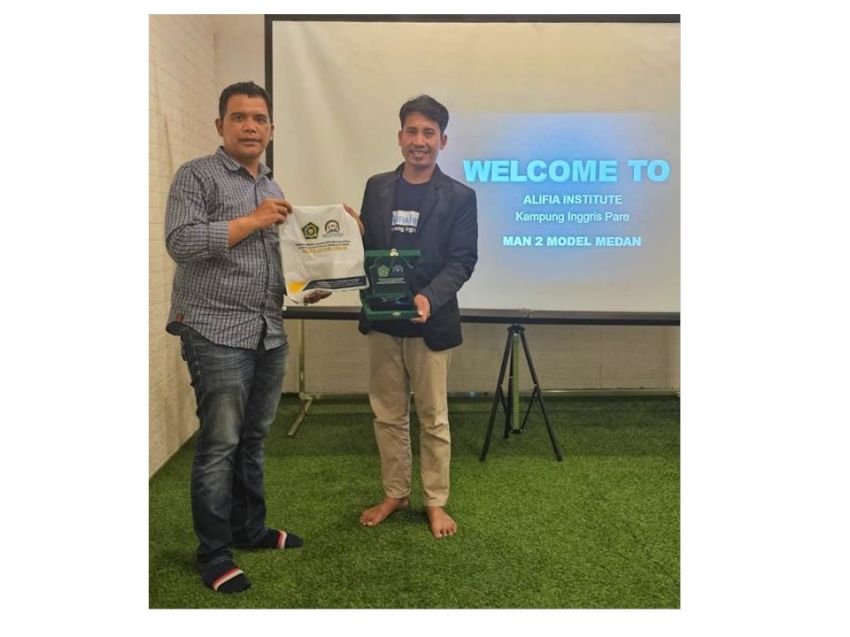 MAN 2 Model Medan Mantapkan Program Praktik Pembiasaan Berbahasa di Kampung Inggris