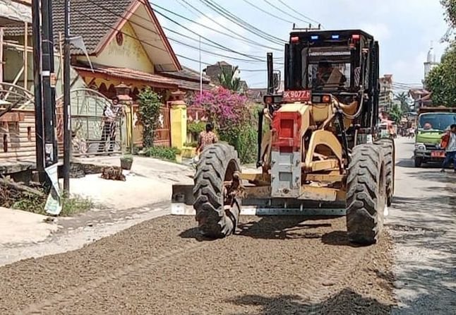 Pemko Medan Lakukan Perbaikan Jalan Jahe Raya, Pedagang dan Pengguna Jalan Jadi Lebih Mudah dan Nyaman