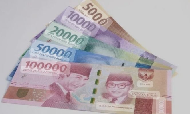 Pasar Keuangan di Tanah Air Kompak Melemah, Rupiah Sentuh 15.700 Per US Dolar