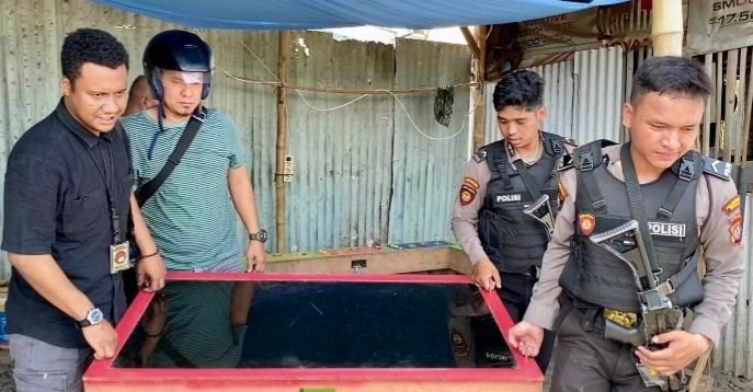 Lagi, Bantaran Rel KA Tembung Digerebek : 3 Pria Ditangkap, Bb Sabu, Bong dan Mesin Judi