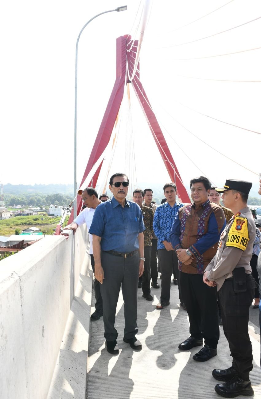 Kunjungi Samosir, Menko Marves Tinjau Sejumlah Lokasi Wisata Favorit