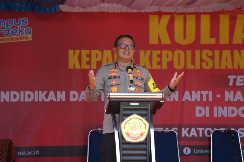 Kapolda Sumut Beri Kuliah Umum Bahaya Narkoba di Universitas Khatolik Santo Thomas
