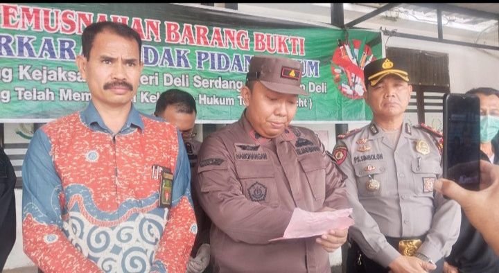 Cabjari Deli Serdang di Labuhan Deli Gelar Pemusnahan BB