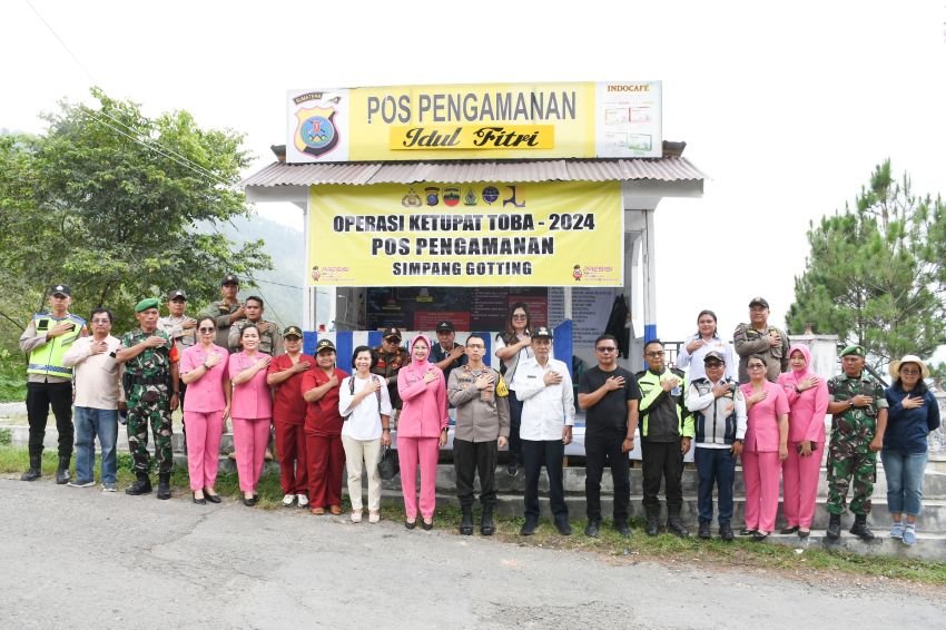 Forkopimda Bersama Bhayangkari Cabang Samosir, Pantau Pos Ops Ketupat Toba 2024