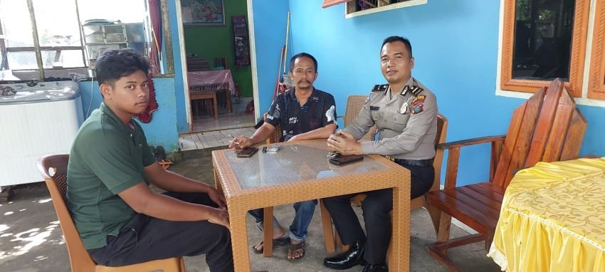 Pasca Arus Balik Liburan Hari Raya 1445 H, Sat Binmas Polres Batu Bara Giat Cooling System Pada Warga Sumber Makmur