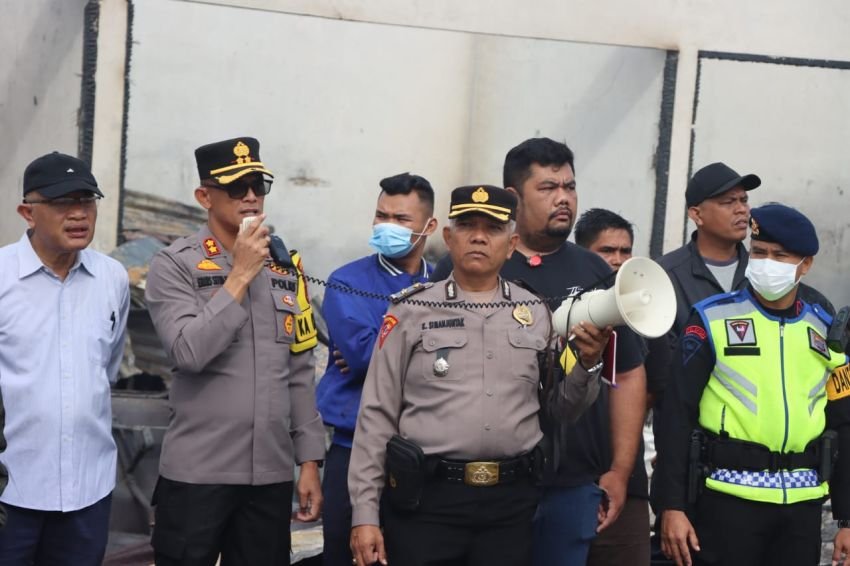 Polres Taput Olah TKP Kebakaran Pasar Tradisional Tarutung