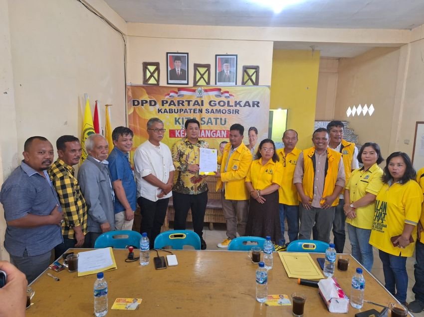 Pilkada Samosir 2024, Petahana Bupati Samosir Vandiko T. Gultom Daftar Bakal Calon Bupati ke Partai Golkar