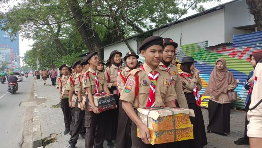 Meriahkan Ramadhan Disdikbud Bersama Kwarcab Medan Bagi Takjil