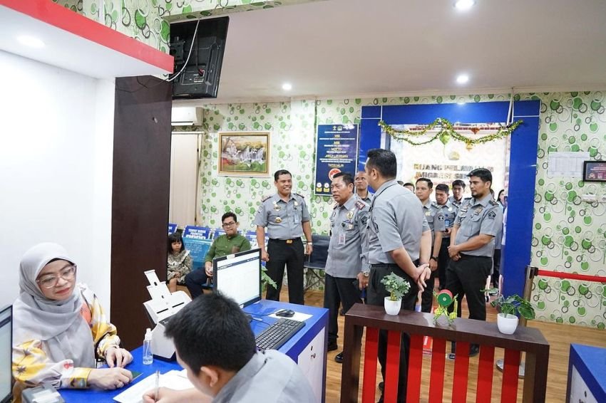 Kakanwil Kemenkumham Pastikan Pelayanan Publik di Kantor Imigrasi Sibolga Berlangsung Dengan Baik