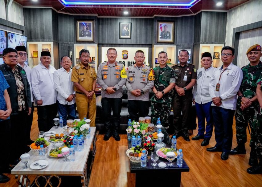 Beri Hadiah Umroh Ke Polisi, Yang Tidak Terima Setoran Upeti Dari Bandar Narkoba Dan Judi