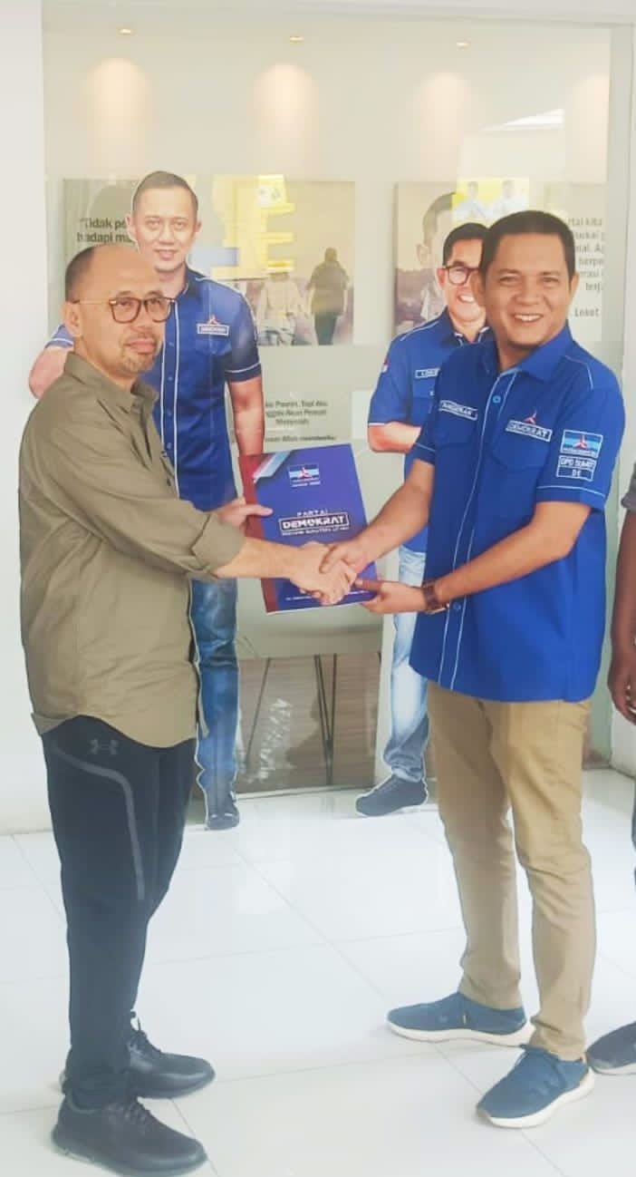 Daftar Balon Gubsu, Barry Simorangkir Ambil Formulir ke Partai Demokrat