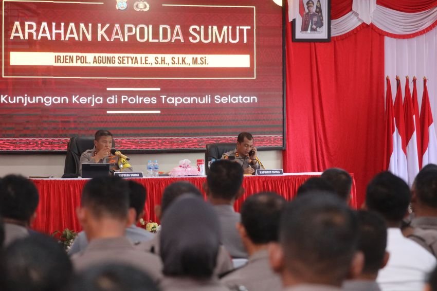 Semangati Anggota Polres Tapsel, Kapolda Sumut: Anggota Pemberani Dengan Keberhasilan Tugas Luar Biasa Akan Saya Catat Sebagai Prioritas!