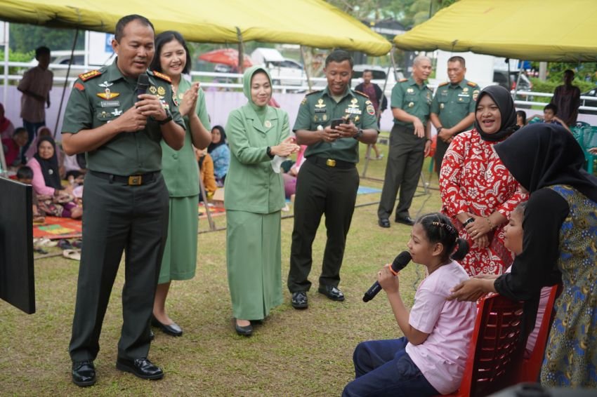Anak- anak Disabilitas Dihibur Kolonel Togar Rio Pasaribu