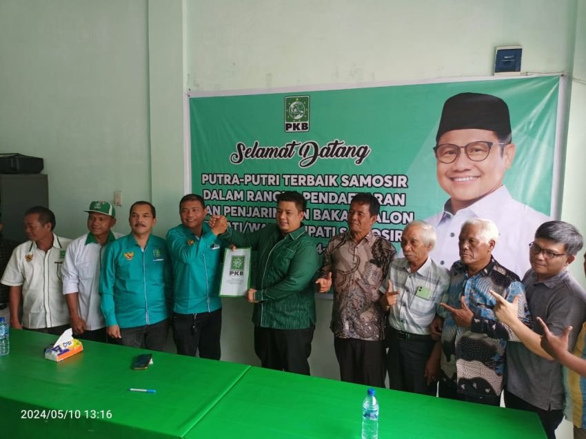 Pilkada Serentak, Vandiko Timotius Gultom mendaftar ke DPC PKB Samosir