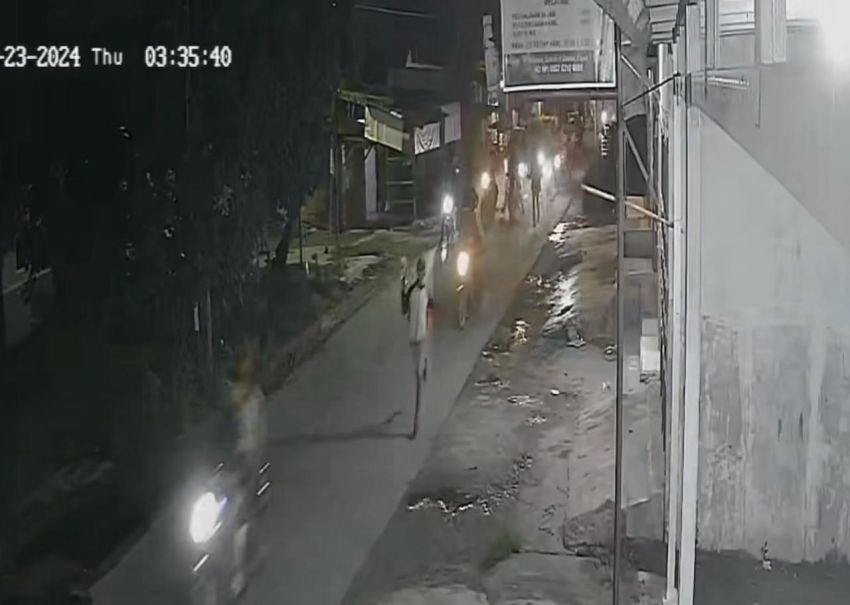 Viral Puluhan Pemotor Jarah Dagangan Bensin Warga, Polisi Cuma Tunggu Korban Buat Laporan