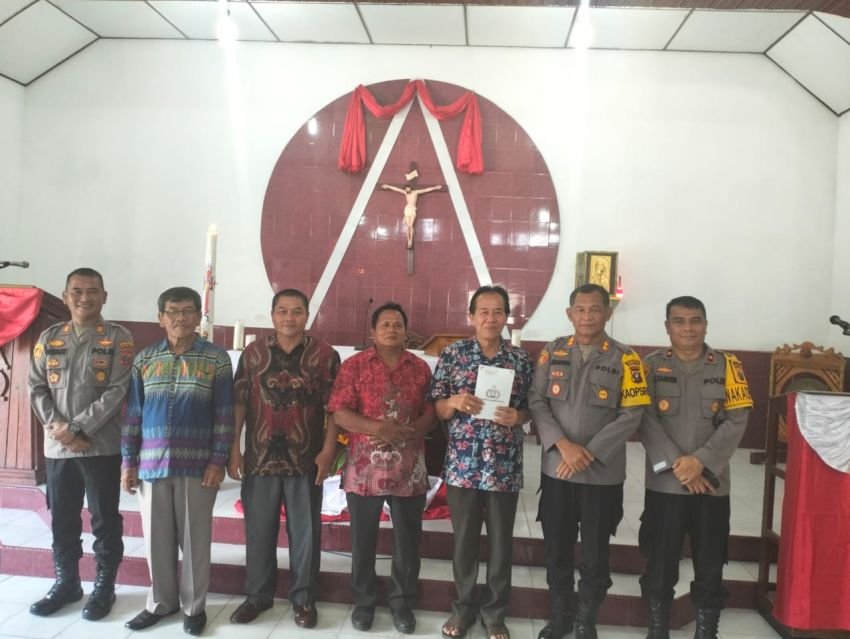 Kapolres Labusel Titip Pesan Kamtibmas Pada Minggu Kasih di Gereja Katolik Kota Pinang