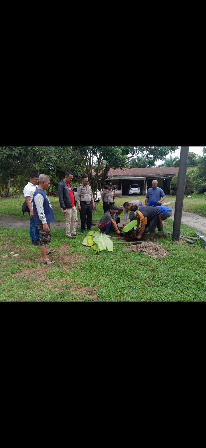 Keluarga Besar Polsek Indrapura Sembelih Enam ekor Domba.