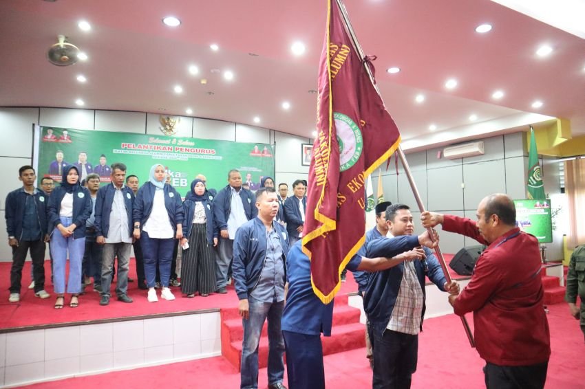 Nusantara Tarigan Silangit Dilantik Menjadi Ketua IKA FEB UISU