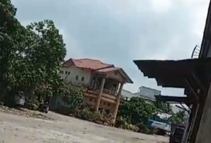 Gudang BBM di Pinggiran Tol Pajak Rambe Sei Mati Kangkangi UU Migas