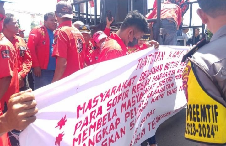 Tingkat Kriminal Meningkat, Ormas PBB Gelar Demo di Mako Polres Belawan