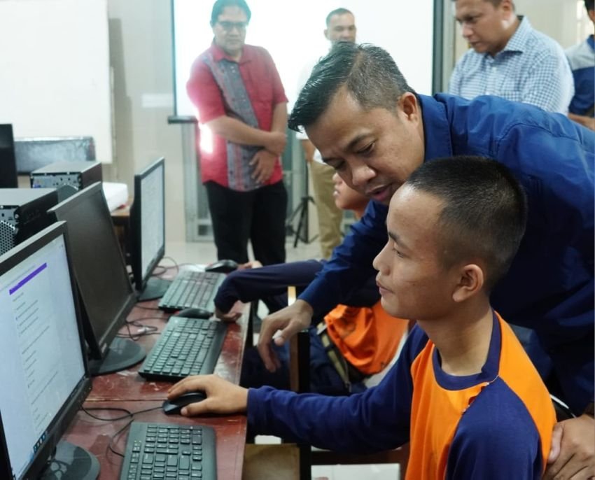 Pj Wako Tebing Tinggi Minta Fasilitasi Siswa Peserta UAS