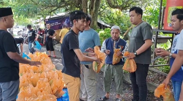 Wakapolda Sumut Berqurban, Serahkan 1 Ekor Lembu Berat 350 Kg Kepada Para Jurnalis Warkop