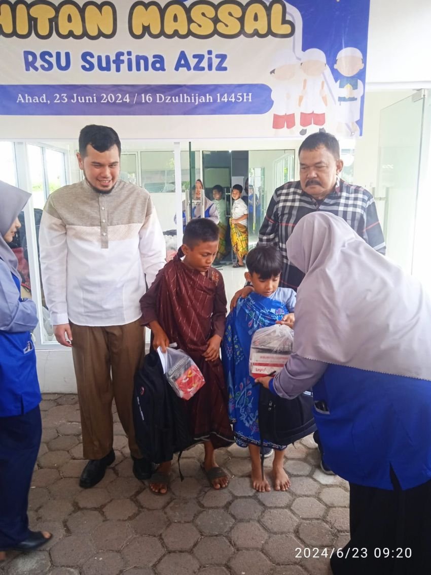 Yayasan RSU Sufina Aziz dan Relawan Pasti Bobby Laksanakan Khitanan Massal