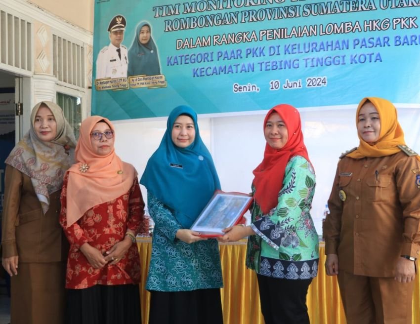 Tim TP PKK Provsu Monitoring Kelurahan Pemenang HKG di Tebing Tinggi