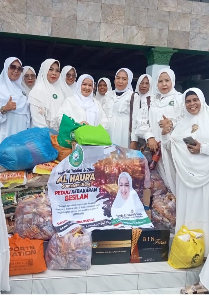 Pengajian Al- Haura Sumut Serahkan Bantuan Korban Kebakaran di Kampung Thoriqoh Subussalam Langkat