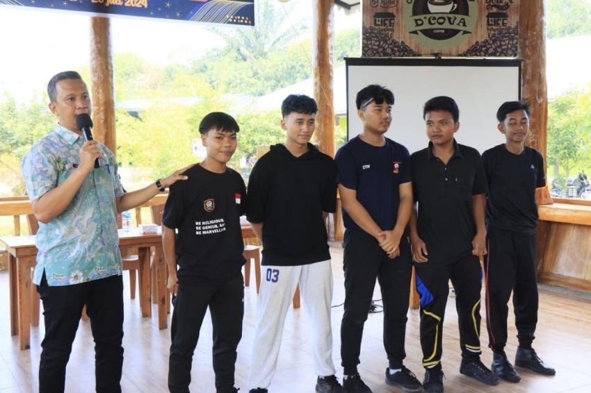 Kadis Kominfo Binjai Minta Siswa Bijak Mengunakan Medsos