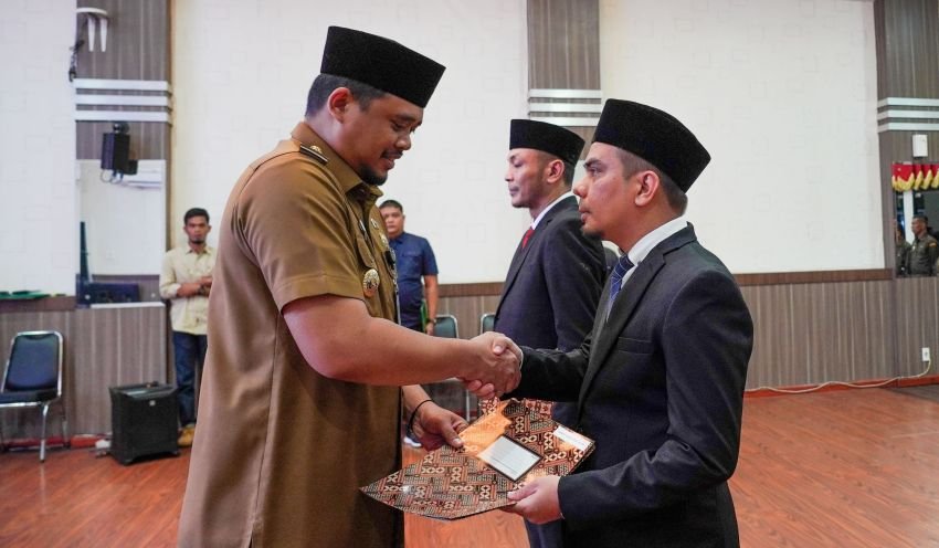 Lantik 2 Direksi PUD Pembangunan, Ini Pesan Bobby Nasution