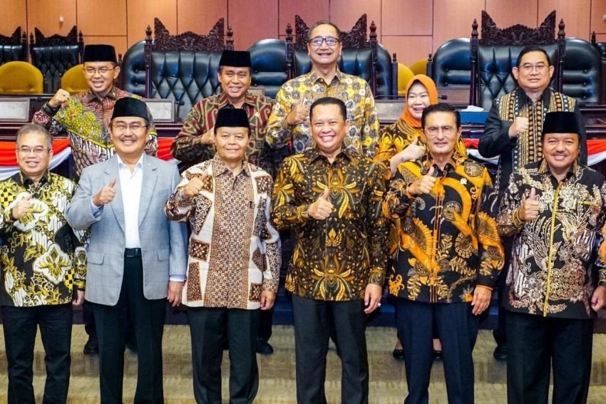 Konstitusi Adalah Hierarki Tertinggi Dalam Peraturan Perundang-undangan