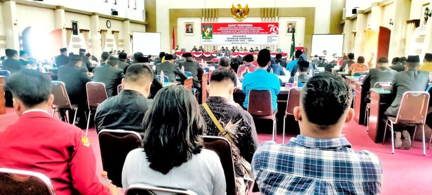 Bupati Simalungun dan Forkopimda Hadiri Rapat Paripurna DPRD Mendengarkan Pidato Kenegaraan Presiden RI