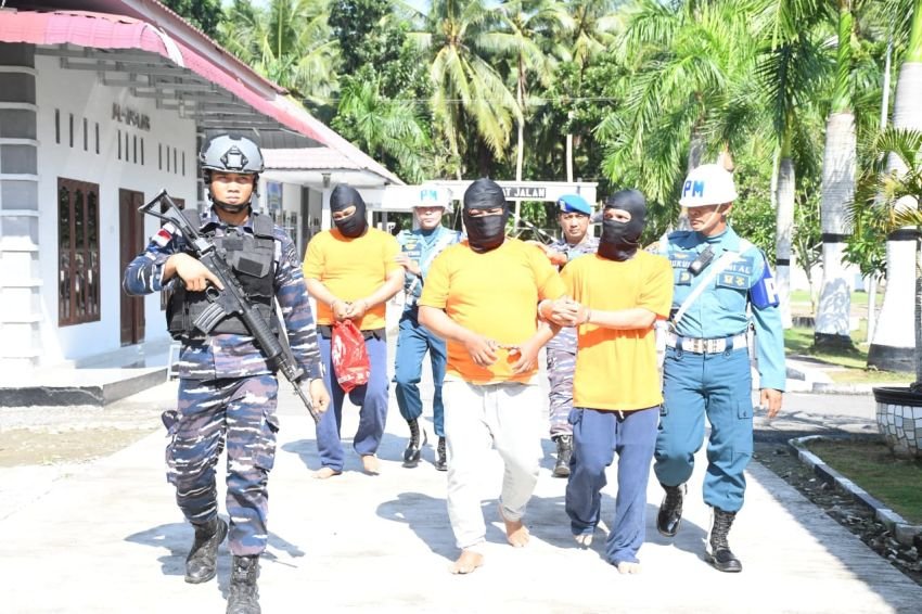 Lanal TBA Amankan 20 Kg Sabu Diperairan Asahan,Tiga Orang Dijadikan Tersangka