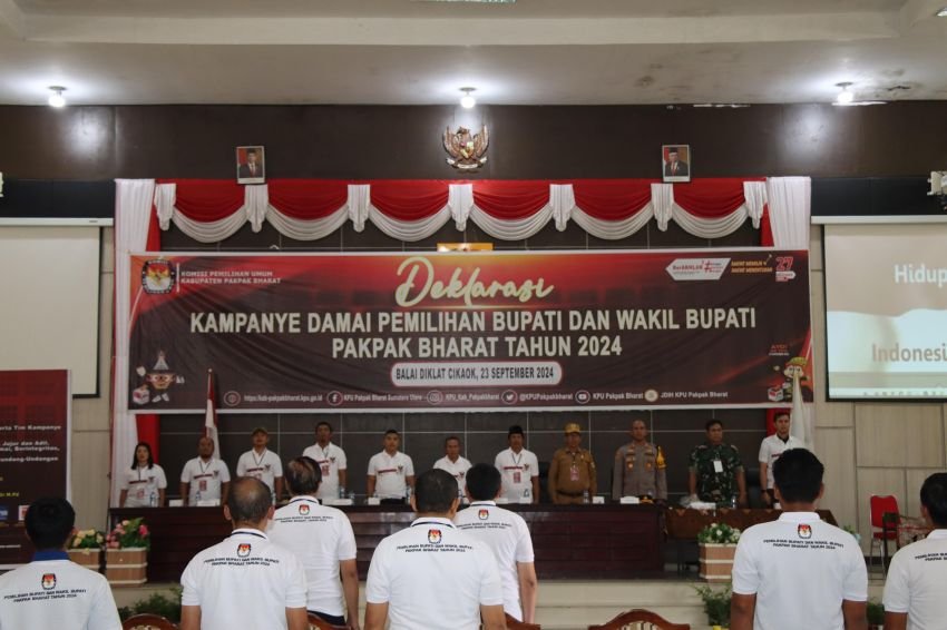 Kapolres Pakpak Bharat Hadiri Penetapan Pengundian Nomor Urut Paslon Bupati Dan Wakil Bupati Pakpak Bharat Serta Deklarasi Kampanye Damai